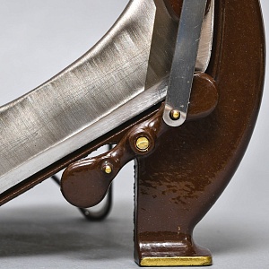 Редкость! Старинная Ручная Механическая Хлеборезка - Слайсер - Нож, RAADVAD Дания, середина ХХ века.