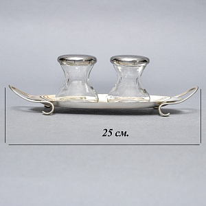 Сервировочный Набор для Специй из 2-х предметов на подставке, Англия, середина ХХ века.