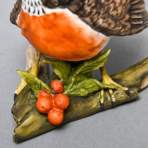 Бисквит! Коллекционная Фарфоровая статуэтка «Птица - Певчий дрозд» KAISER Porzellan Германия - 1979 год.