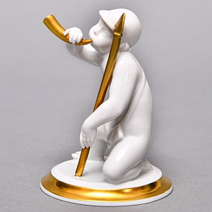  Антикварная Фарфоровая статуэтка «Мальчик c горном и копьем», ROSENTHAL Германия - 1924 год. 