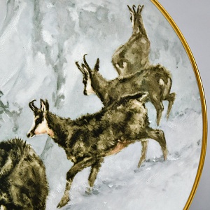 Коллекционная Фарфоровая Тарелка - Блюдо «Дикая Природа. Горные козлы зимой», KAISER Германия. 