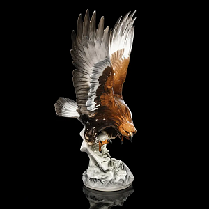 Большая Коллекционная статуэтка «Коричневый Ястреб на Охоте», Фарфор Hutschenreuther Германия.