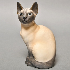 Коллекционная Фарфоровая статуэтка «Сиамская кошка сидит», Royal Copenhagen Дания - 1963 год. 
