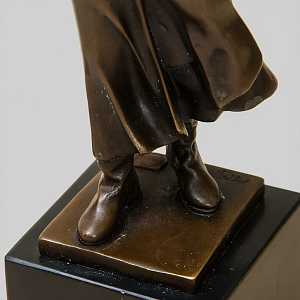 Авторская Настольная Лампа - Статуэтка "СТАЛИН" L'atelier ART & Bronze Франция, конец ХХ - начало ХХI веков.