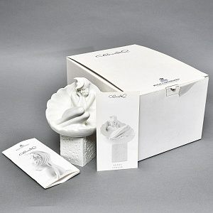 Коллекционная Фарфоровая статуэтка «Девушка, Знак Зодиака - Рак», Royal Copenhagen Дания.