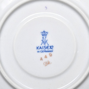 Коллекционная Фарфоровая Чайная тройка «Золотые грифоны», Kaiser Германия, 1979 - 1990 годы. 