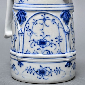 Антикварный Фарфоровый кувшин для пива «Гном - пивовар», Bremer & Liebmann Германия, 1887 - 1923 годы.