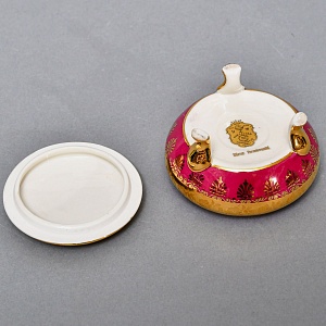 Антикварная Фарфоровая Шкатулка - Бонбоньерка «Дама с Кавалером - Свидание», DW Karlsbad, Германия 20-е гг.