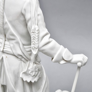 Антикварная Фарфоровая статуэтка «Старый Фриц. Король Пруссии Фридрих II с собаками»,  Volkstedt Германия.