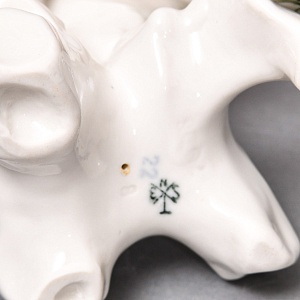 Птица - Фарфоровая статуэтка «Сойка», Karl Ens Германия, первая половина ХХ века.