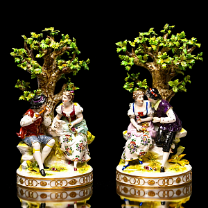 Большие Парные Фарфоровые статуэтки «Влюбленные», Ludwigsburg Германия, середина ХХ века. 