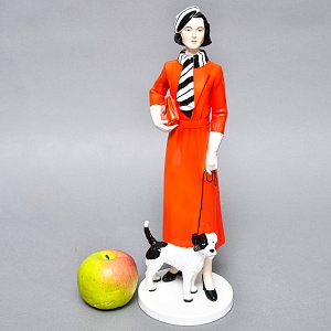 Большая Коллекционная Фарфоровая статуэтка «Сеньора Сант Анжело», GOEBEL Германия. 