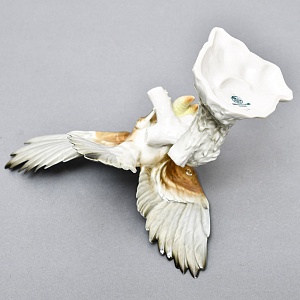 Коллекционная Фарфоровая статуэтка «Птица. Взлетающая Сойка», Hutschenreuther Германия.