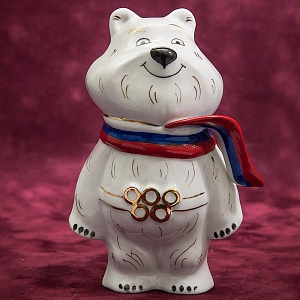Фарфоровая статуэтка «Олимпийский Мишка в Сочи», «Красный фарфорист» Чудово, Россия -2012 год. 