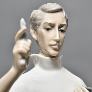  Коллекционная Фарфоровая статуэтка «Врач - Стоматолог», Lladro Испания, 1977 год.