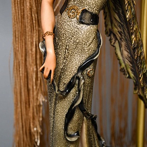 Редкость! Настольная Электрическая Лампа - Светильник «Дама с Павлином», Florence Италия -1987 год.