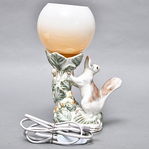 Фаянсовая Настольная Лампа - Светильник «Белка» СССР ЗиК Конаково - 1958 год.