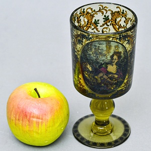 Антикварный Стеклянный Бокал - Кубок для Вина «Дама и её юный Кавалер», Германия конец XIX века. 