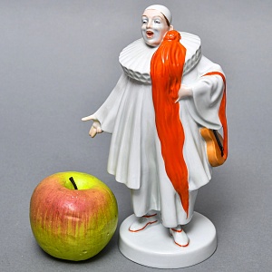 Антикварная Фарфоровая статуэтка «Поющий Пьеро», ROSENTHAL Германия - 1918 год.