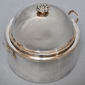 Сервировочная Металлическая Икорница со стеклянной вставкой, Silverplate, Sheffield Англия.