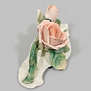 Коллекционная Фарфоровая статуэтка «Цветы Розы», Karl Ens Германия, первая половина ХХ века.