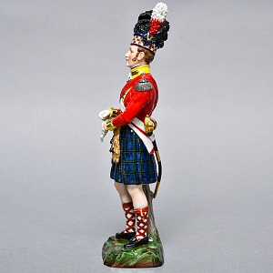 Коллекционная Фарфоровая статуэтка «Солдаты Британской армии. 93-й пехотный полк», SITZENDORF Германия.