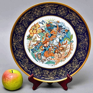 Коллекционное Блюдо - Тарелка «Мифы, сказания. Решающая битва» Фарфор Hutschenreuther Германия. 