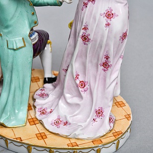 Антикварная статуэтка «Дама с кавалером. Приглашение на танец», Фарфор Muller & Co, Германия, 1907 - 1949 гг. 