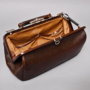 Старинная Дорожная Сумка - Саквояж, кожа, Западная Германия начало ХХ века.