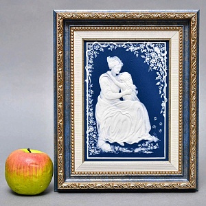 Фарфоровая Картина - Панно - Плакетка «Любовь. Мама и дочь»,  Villeroy&Boch Германия - 1979 год.