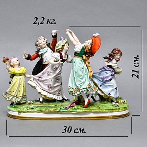 Большая Антикварная Статуэтка «Детские забавы - Ручеек», фарфор Scheibe - Alsbach, Германия.