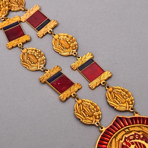 Редкость! Металлический Форменный Государственный Нагрудный Знак работника ЗАГСа, СССР середина ХХ века.