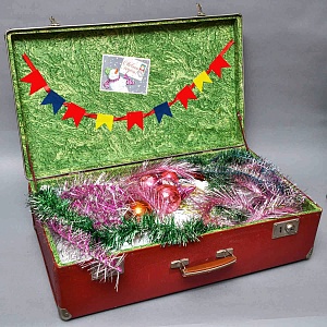 Советские Новогодние Ёлочные игрушки «Бабушкин Чемодан» - 65 штук.  СССР.