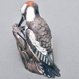 Коллекционная Фарфоровая статуэтка «Птица. Дятел на ветке», Dahl-Jensen Дания, середина ХХ века. 