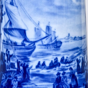 Коллекционная Пивная Кружка «Спуск Корабля на воду», фарфор, Berlin Design Германия -1980 год.