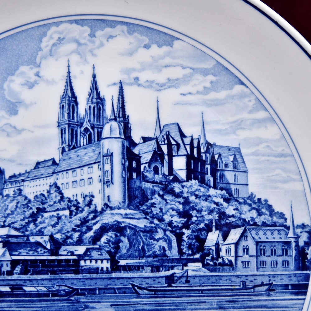 Коллекционная Тарелка - Блюдо «Мейсен. Вид на город и замок», Фарфор MEISSEN Германия - 1978 год.
