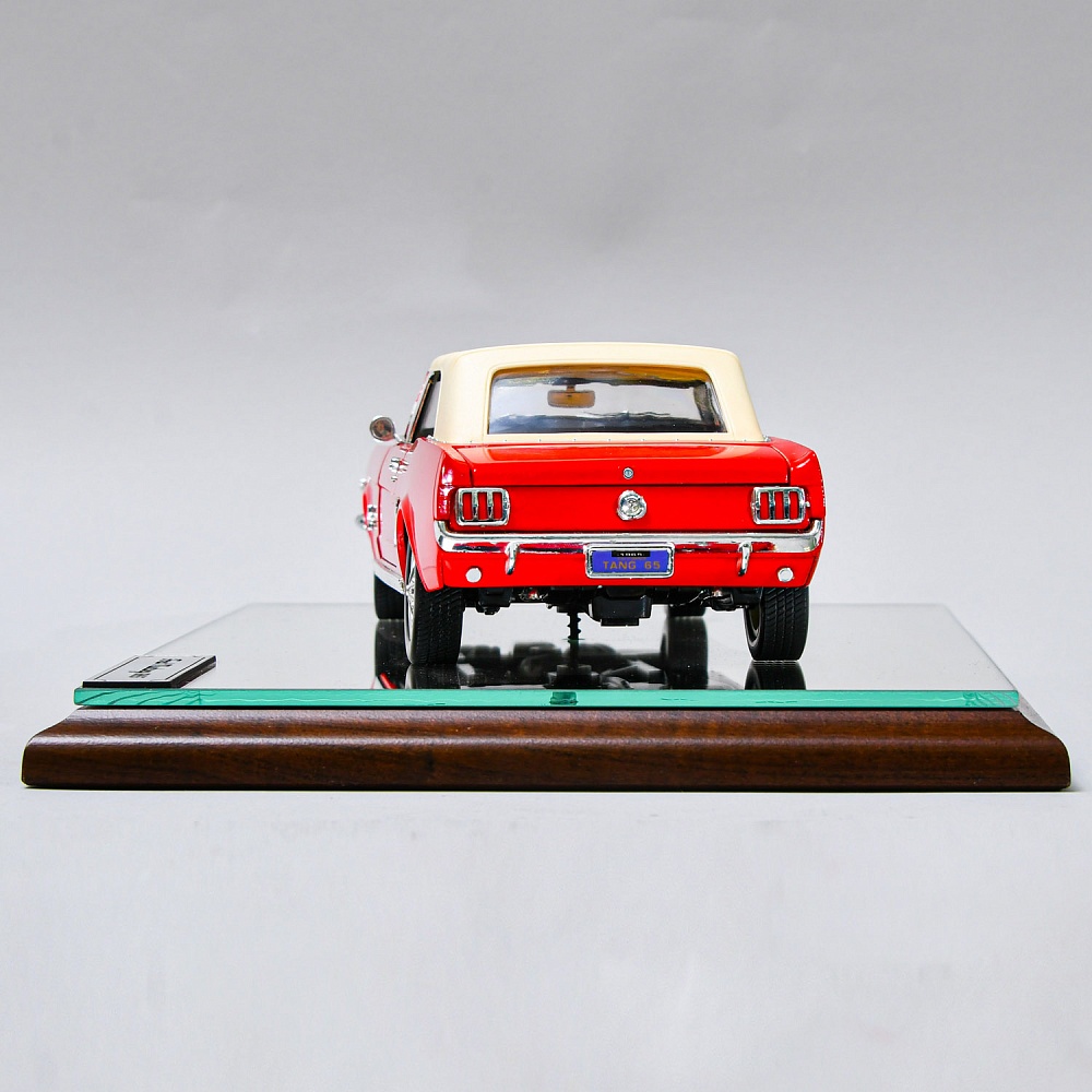 Коллекционная Металлическая Модель «Автомобиль -  Ford Mustang 1965» Германия.