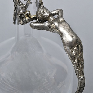 Роскошный Старинный Хрустальный Графин - Декантер в стиле Модерн, Франция первая половина ХХ века.