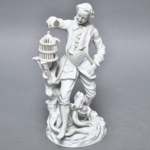 Антикварная Фарфоровая статуэтка «Птицелов с собакой», Fraureuth Германия, 1919 - 1926 годы. 