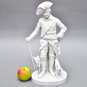 Антикварная Фарфоровая статуэтка «Старый Фриц. Король Пруссии Фридрих II с собаками»,  Volkstedt Германия.