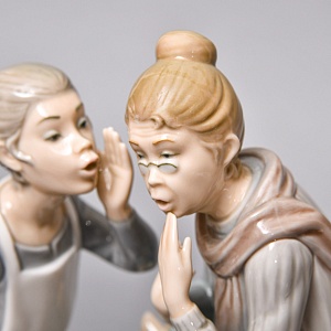  Коллекционная Фарфоровая статуэтка «Сплетницы», Lladro / Лядро Испания, 1978 - 1985 годы.
