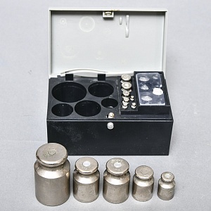 Винтажный Набор Гирь и Разновесов для Весов, Аптек и Химкабинетов, НМИЗ СССР -1983 г.