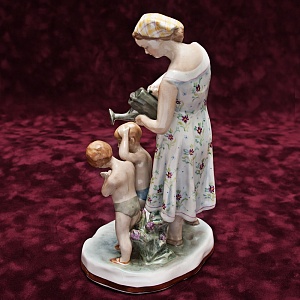 Авторская Фарфоровая Статуэтка «В жаркий полдень», ДФЗ - Дулево, СССР -1962 год. 