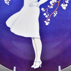 Коллекционная Фарфоровая тарелка серия Persil «Леди в белом платье», Hutschenreuther Германия. 