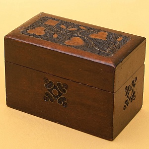 Набор - Винтажные Игральные Карты 2 × 55 карт в деревянной шкатулке, Франция середина ХХ века.