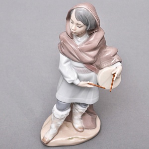 Коллекционная Фарфоровая статуэтка «Мальчик с барабаном», Lladro (Лядро), Испания.