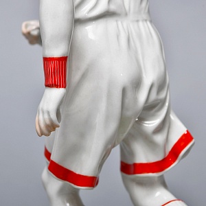 Большая Коллекционная Авторская Статуэтка «Футболист СПАРТАК», фарфор, ЛФЗ СССР -1989 год.