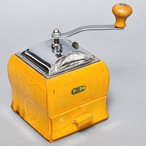 Коллекционная ручная механическая кофемолка «PeDe» Голландия, середина ХХ века.