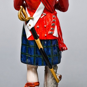 Коллекционная Фарфоровая статуэтка «Солдаты Британской армии. 93-й пехотный полк», SITZENDORF Германия.