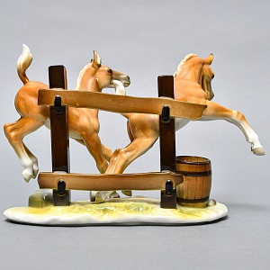 Коллекционная статуэтка «Лошади - Скачущие Жеребята», Фарфор Hutschenreuther Германия, 1970 год.